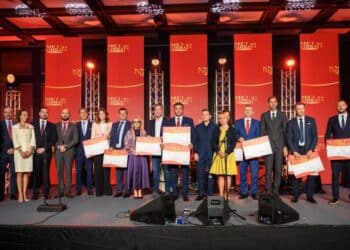 „Кмет на годината“ за мандат 2019-2023 в снимки 8 „Кмет на годината“ за мандат 2019-2023 в снимки