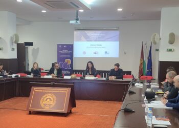 Дигитализацията на образованието минава и през медийна грамотност