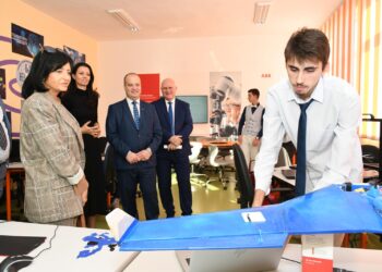 Преобразяват с 6 млн. гимназията по електротехника и електроника в Пловдив