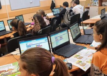 МОН с клубове по интереси в цялата страна