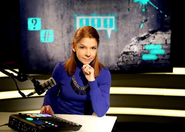 БНТ с нов подкаст "Истината за…" с водеща Надя Обретенова 1 Надя Обретенова е водеща на новия подкаст Истината за. на БНТ 01
