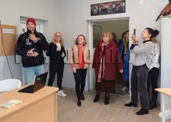 Гришо зарадва децата в родното Хасково