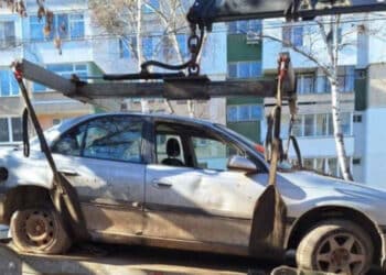 Махат принудително излезли от употреба коли в Кюстендил