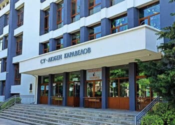 Несебър преобразява физкултурния салон на училището