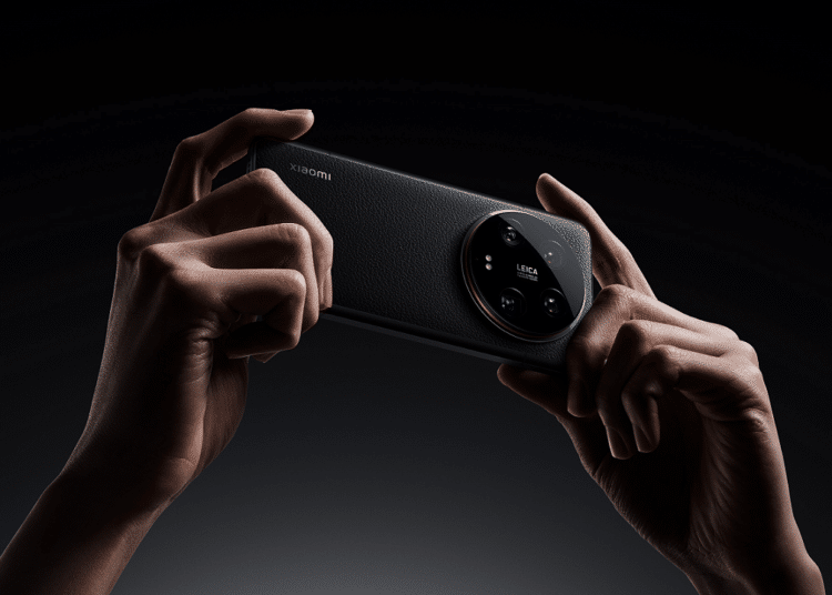 Vivacom предлага новия флагман Xiaomi 14 Ultra в комплект със смарт часовник 1 visual xiaomi black
