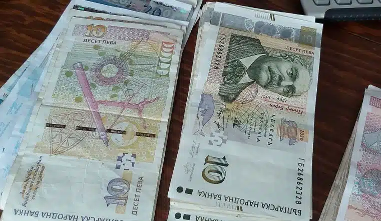 лева левове банкноти