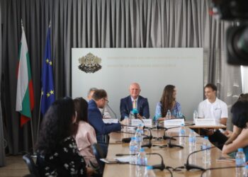 Посрещаме 200 ученици от 6 континента на първата олимпиада по изкуствен интелект