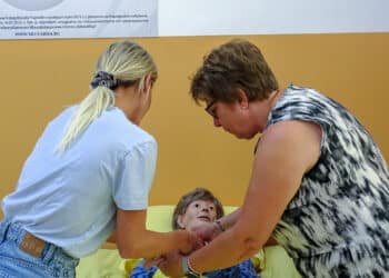 Обучават парамедици във Велико Търново (снимки)
