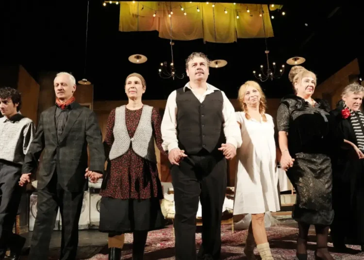 fenomenalnite artisti na aleksandar morfov zakriha scena na krastopat 1