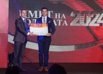 Боян Томов: „Кмет на годината“ дава гласност на успехите на българските общини