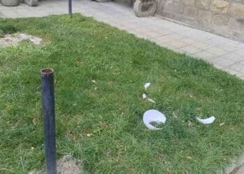 Вандалските прояви в Етрополе продължават