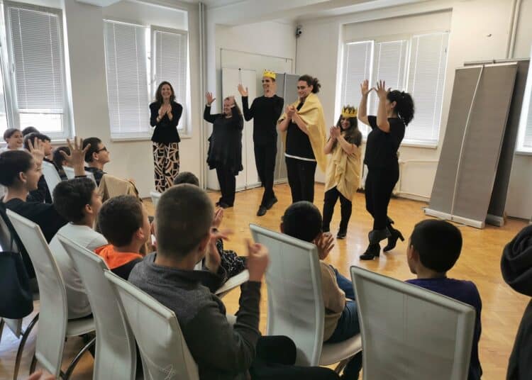 Над 300 деца с увреден слух опознаха света на литературата 1 Vivacom Regionalen grant Fondaciya Art Bureau
