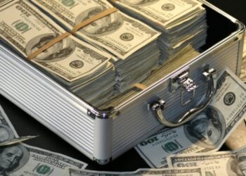 Най-богатите хора в света загубиха $108 млрд. заради китайския AI