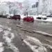 Силен вятър и снегонавявания, закъсали тирове и тапи