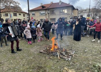В Панагюрище възродиха стара традиция (снимки)