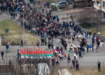 Българският трибагреник се развя над Етрополе