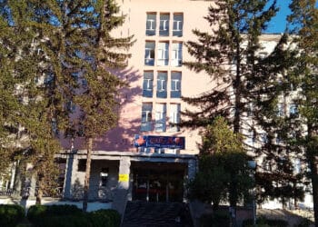 Спират спешните раждания в болницата в Перник