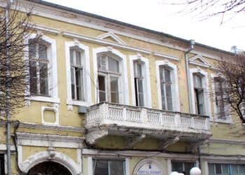 Общината връща на държавата сграда от 19. век в центъра на Варна