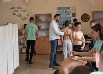 Безплатни скринингови прегледи за над 300 ученика в Етрополе