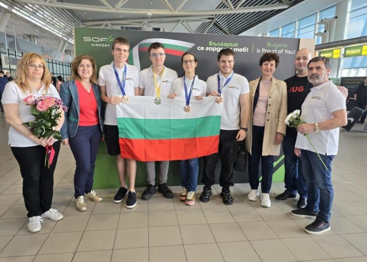 Наши ученици грабнаха медали на международна олимпиада по химия 1 16 55 55 933 1600x1200 1