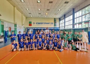 Първи детско-юношески волейболен турнир за купата на Козлодуй (снимки)