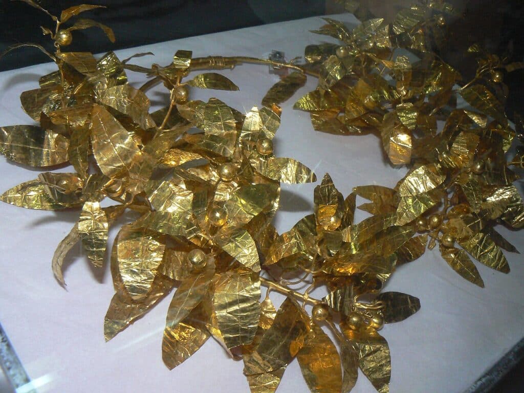 Какви съкровища крие Могиланската могила във Враца 1 Vratsa history museum Mogilanska tumulus golden wreath