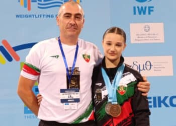 Сребро за България на първенство по вдигане на тежести до 17 г.