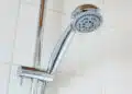 Къде и кога спират топлата вода в София