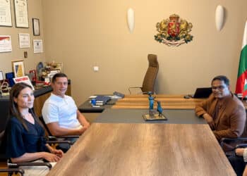 Кметът на община Царево посрещна посланика на Индия у нас