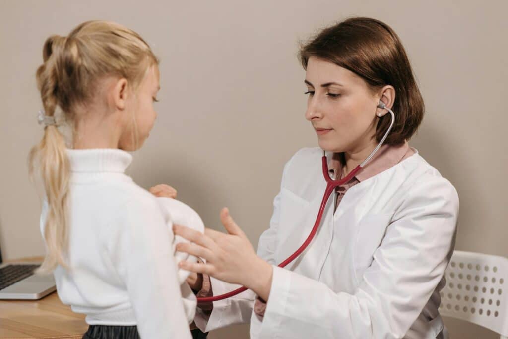 Недостиг на здравни специалисти в общинските училища и градини 1 doctordete