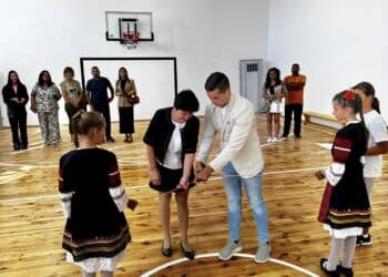 Кметът на Царево откри нов физкултурен салон в Ахтопол (снимки)