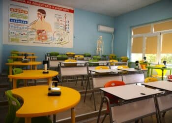 Ивайловград с нови възможности за обучение: Откриха SТЕМ център с три модерни кабинета (снимки)