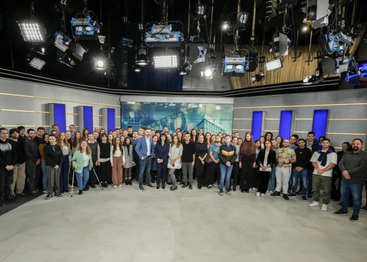 "ТВ Академия" на БНТ посрещна новия си випуск 1 1 37