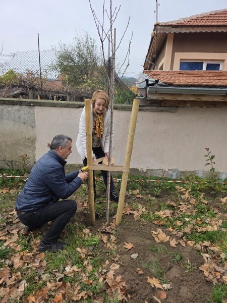 Гурково обновява детски еко кът в центъра на града 3 3 29