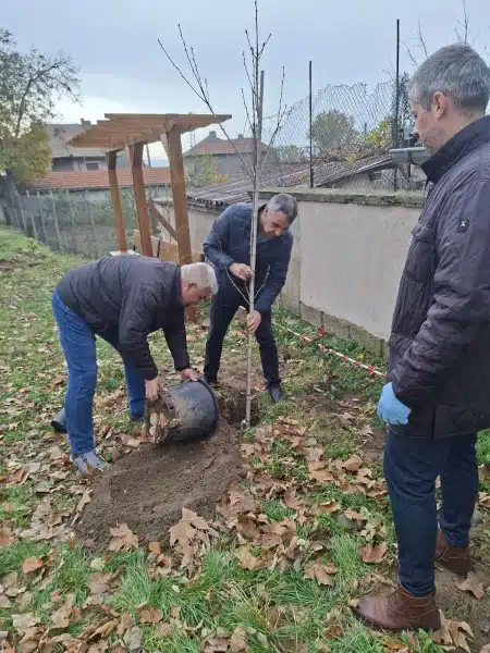 Гурково обновява детски еко кът в центъра на града 6 6 10