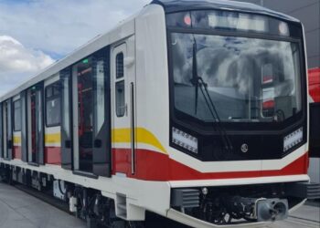 Част от новите мотриси на метрото вече пътуват към София