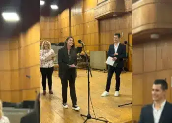 Даниела Лалова от “Култура.БГ” по БНТ с отличие “Млад журналист” от наградите на СБЖ