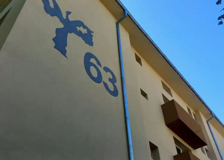 22 4