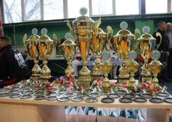 Кметът на Козлодуй откри осмото издание на международния турнир по кикбокс (снимки)