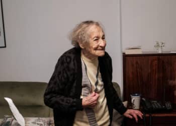 Баба Цанка Мамулева от Габрово навърши достолепните 105 години (видео)