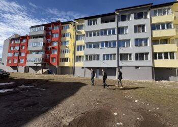 Квартал в Самоков променя облика си – след санирането предстои и благоустрояване