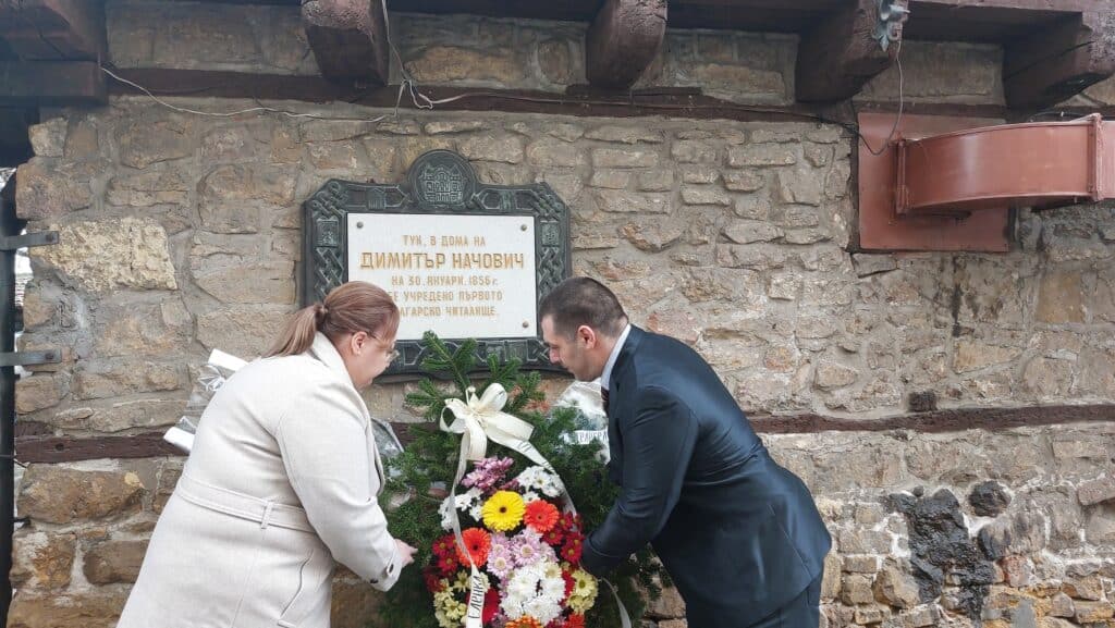 Първо българско народно читалище навърши 170 години 2 1 60