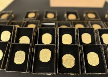 Деца от Самоков получиха почетни плакети