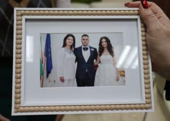 Кметът на Козлодуй награди победителите от конкурса за женени двойки