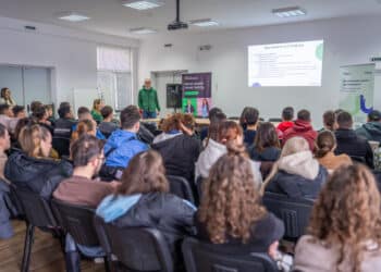 В Стара Загора се запознаха с практическите приложения на изкуствения интелект