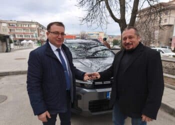 Панагюрище подари нов автомобил на полицията в града