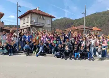 Ученици от София откриха красотата и гостоприемството на Етрополе