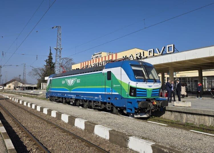 Нов локомотив, носещ името на Левски, бе представен в Карлово 1 1 9