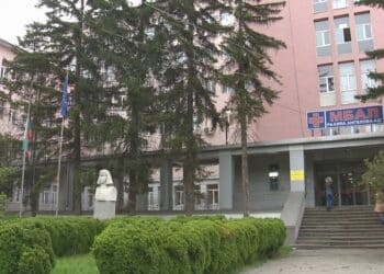 Перник купува нова техника за местната болница