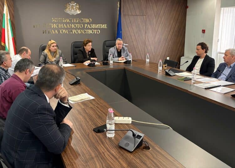 Държавата ще плаща за подмяна и ремонт на асансьори при санирането на блокове 1 1 3